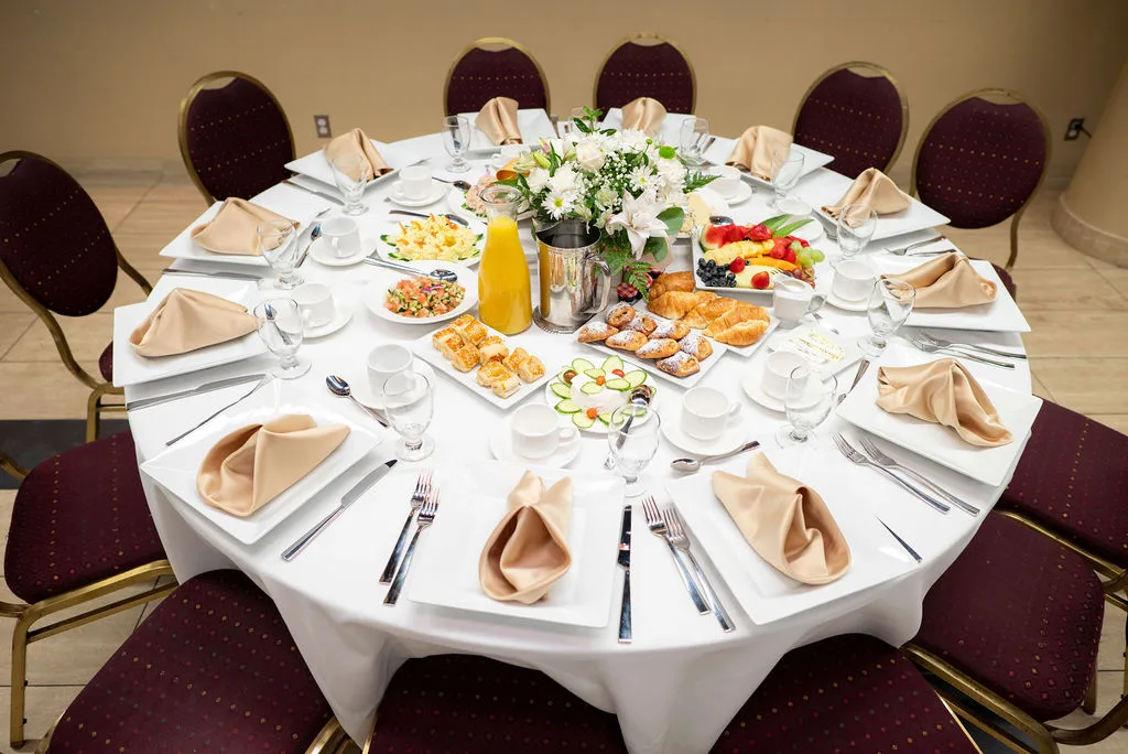 000_6931 - Gladstones Caterer